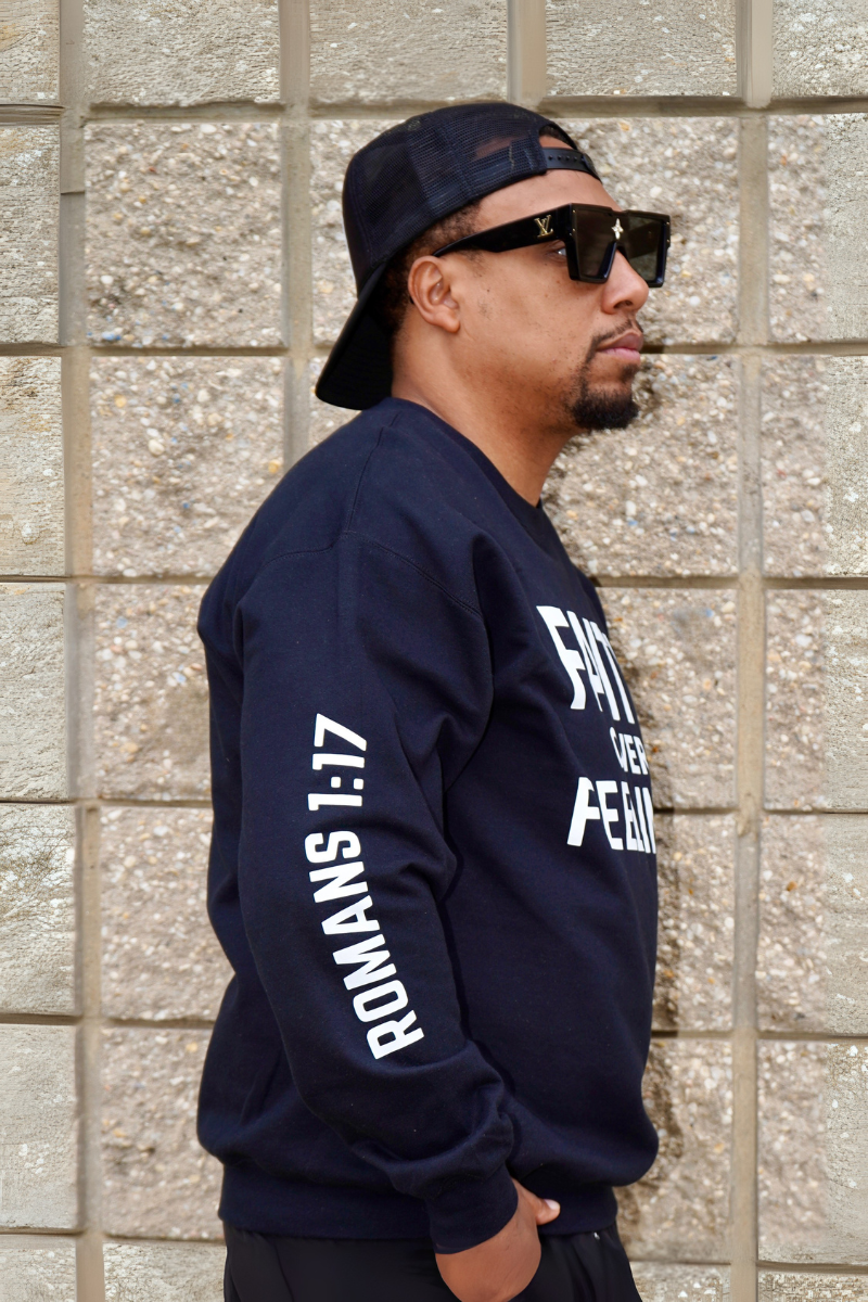 FAITH  OVER FEELINGS [SWEATSHIRT]
